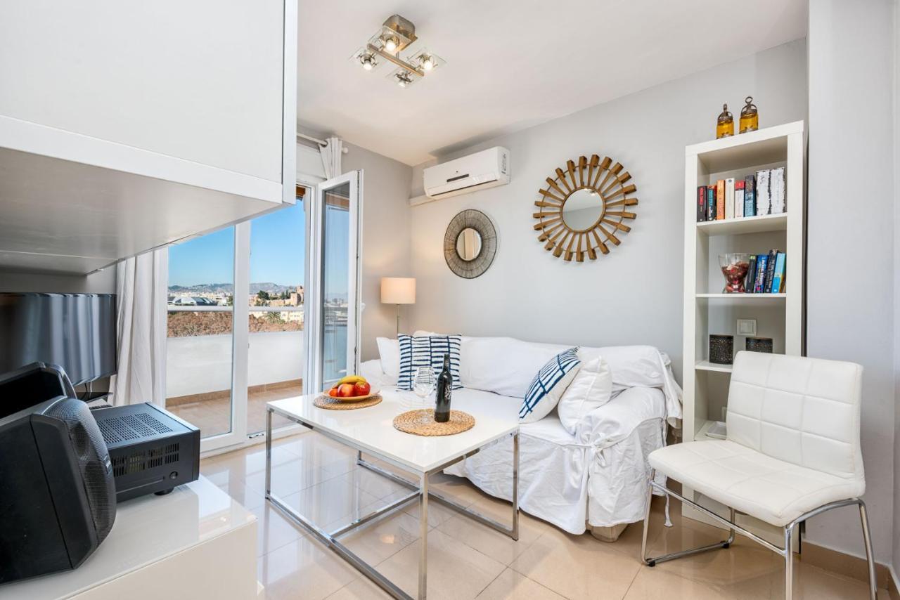Susana Beach Apartment In Malaga By Solaga Holiday Homes Exterior photo